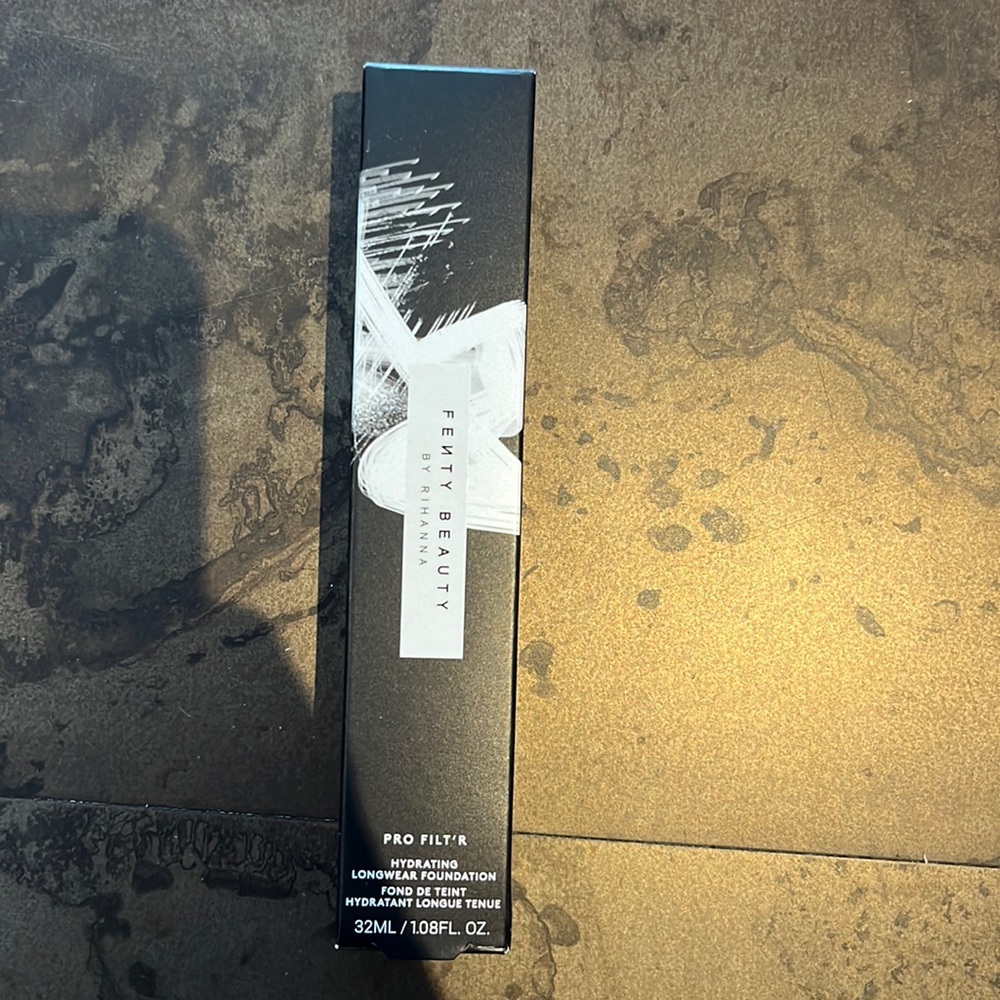 Fenty Beauty pro filtr foundation shade 200